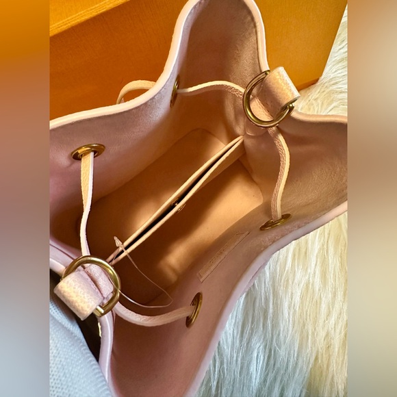 Louis Vuitton Limited edition Neonoe Stardust impriente pink shoulder bag - Picture 12 of 17